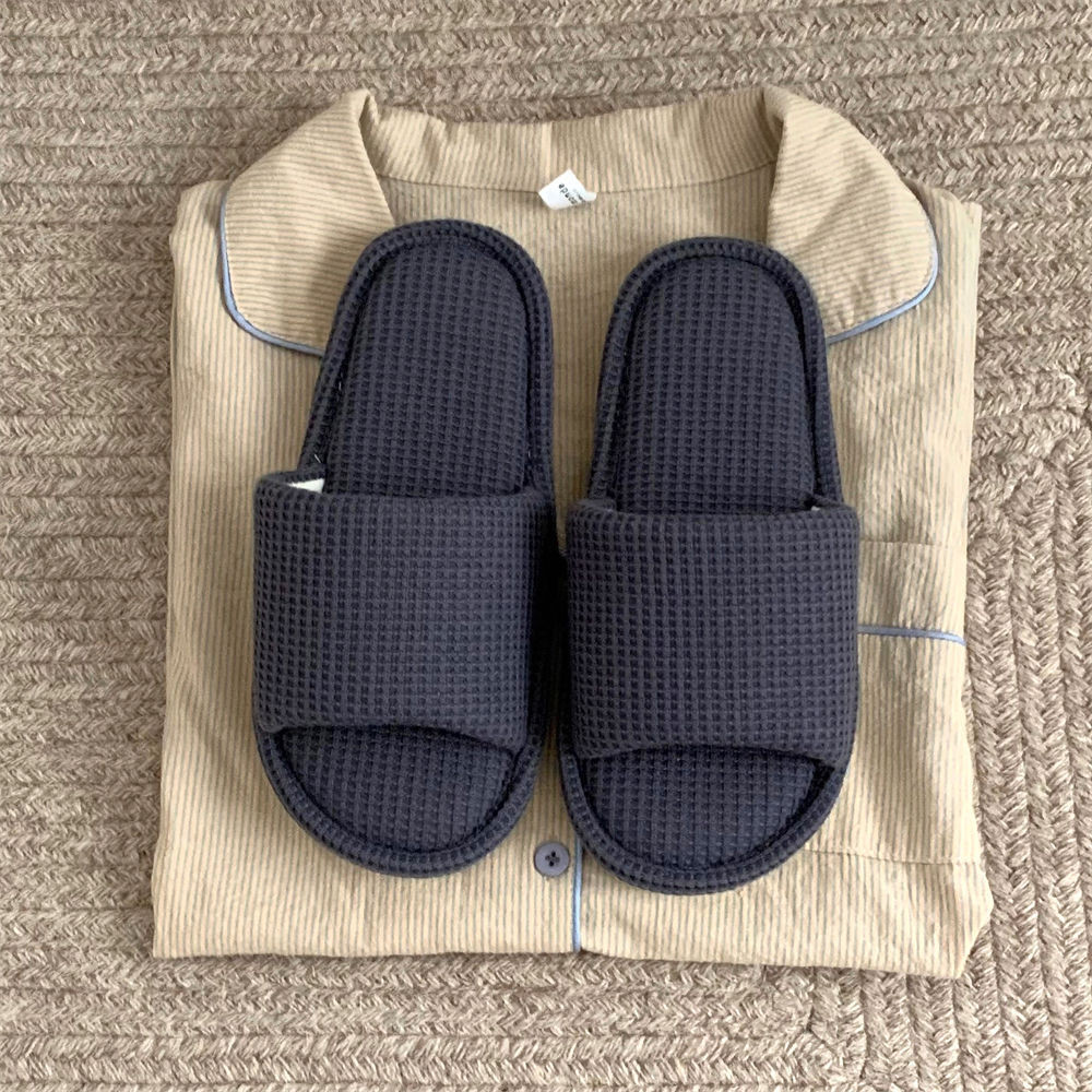 ฉี่ ผู้ชายผู้หญิงที่เรียบง่ายวาฟเฟิลรองเท้าบ้านสบายๆดูดซับเหงื่อแฟชั่นรองเท้าแตะผ้าฝ้าย