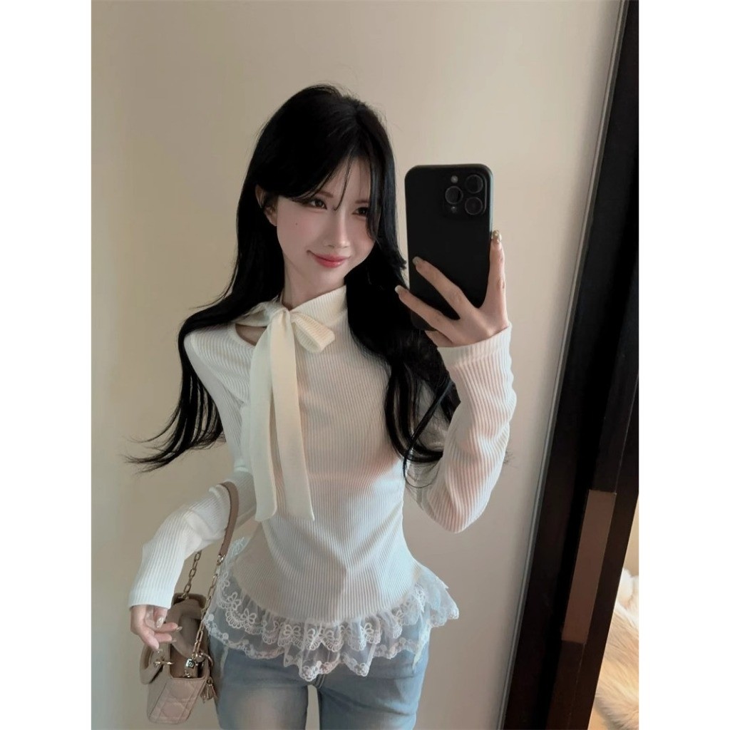 เสื้อเบลาส์ แขนยาวผู้หญิงคอกลม ดีไซน์ตรงคอผูกเป็นโบว์ได้ ชายแต่งระบายลูกไม้ ผ้าร่องกำมะหยี่ #6946 - รูปที่ 5