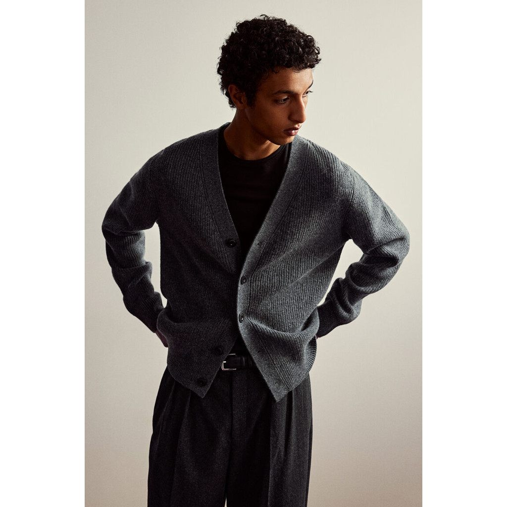H&M Regular Fit Wool cardigan  Regular Fit Wool cardigan 1235313_1