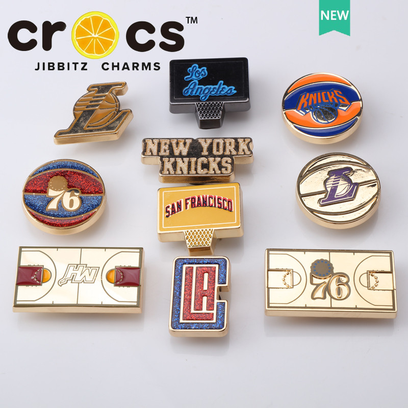 jibbitz crocs หัวเข็มขัดรองเท้า อุปกรณ์เสริม NBA บาสเกตบอล ทีมโลโก้ รองเท้าแฟชั่น อุปกรณ์เสริม จิ๊บบิท ตัวติดรองเท้า crocs