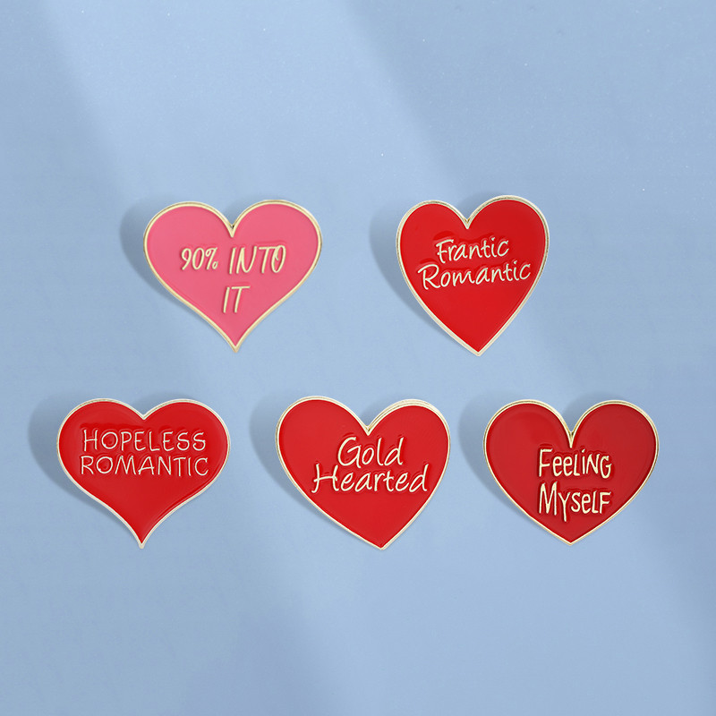 เข็มกลัดลายการ์ตูนหัวใจสีแดงเคลือบทอง พร้อมข้อความสร้างสรรค์ สินค้าแฟชั่นสำหรับเป็นของขวัญให้เพื่อน