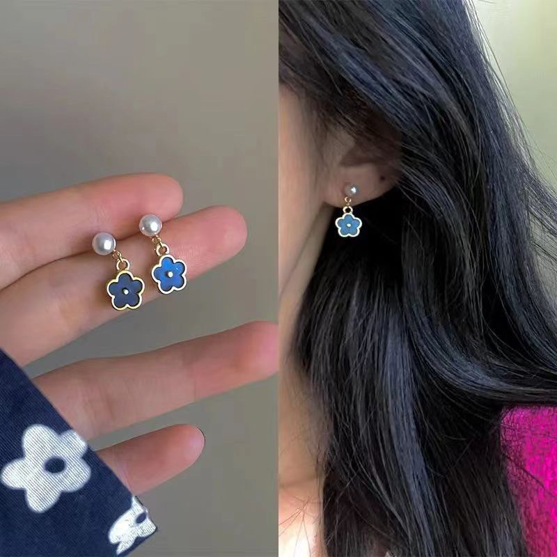 [GG] S925 เข็มเงินขนาดเล็กทุกการแข่งขันต่างหูดอกไม้สีฟ้าอุปกรณ์เสริมสุภาพสตรี