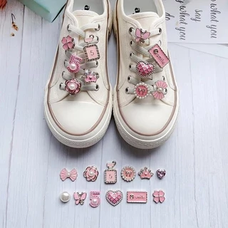 ใหม่ 1 ชิ้นสาวสีชมพูเชือกผูกรองเท้า Charm หัวเข็มขัดรองเท้า Laces Charms สําหรับรองเท้าผ้าใบตกแต่งแฟชั่น DIY Shoelaces อุปกรณ์เสริม