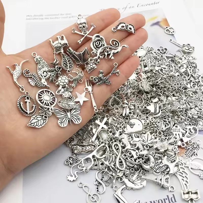[3-5 วันมาถึง] 100/200 ชิ้นจี้เงินลูกปัดเครื่องประดับ DIY ชุด - สัตว์น่ารักออกแบบ Charms พร้อมรู 1.8 มม.สําหรับสร้อยข้อมือทํา, ขนาดผสมอลูมิเนียมอุปกรณ์งานฝีมือ
