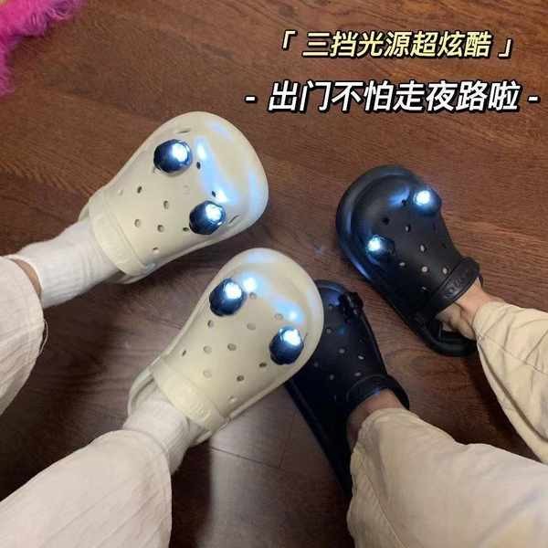 jibbitz crocs croc jibz รองเท้าหลุมไฟฉายส่องสว่างแสงที่ไม่ซ้ํากันตลกคู่รองเท้าแตะตกแต่งหัวเข็มขัดรอง