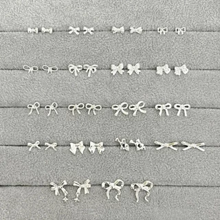 Roselife เกาหลี Minimalist S925 เงิน Tiny Bow Stud ต่างหูสําหรับผู้หญิงสาว Hypoallergenic Bowknot เจาะหูเครื่องประดับอุปกรณ์เสริม