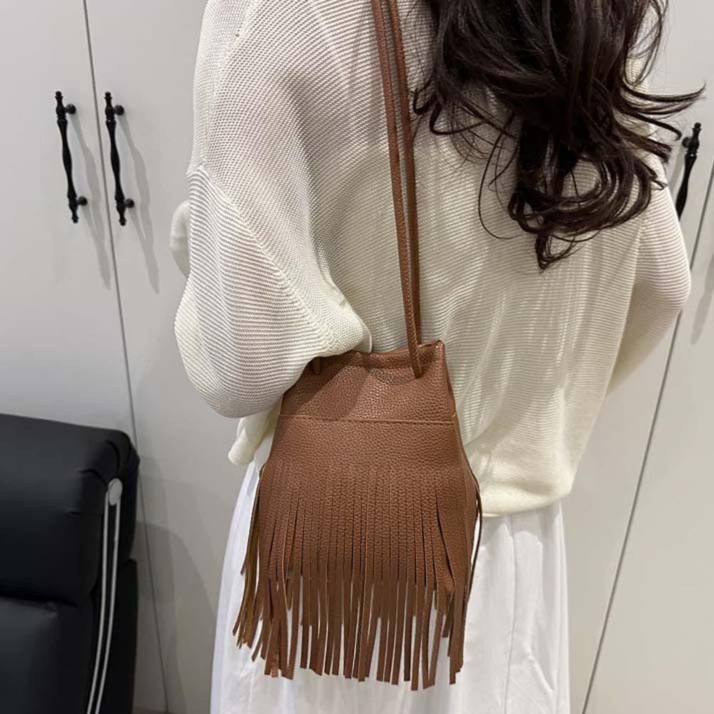 Mxmio Tassels Bucket Bag, Elegant Retro Drawstring PU Bag, Crossbody Bag Large Capacity Anti-splash Water Magnetic Button Texture กระเป๋าสะพายไหล่ผู้หญิง