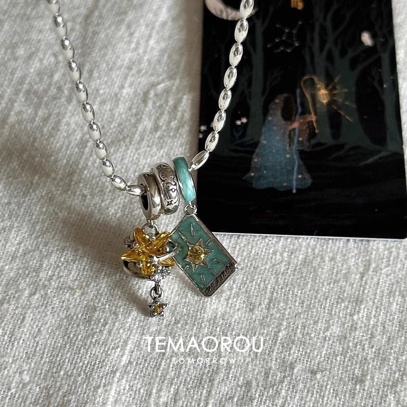 [miaom] "แบรนด์ Shore Hermit" Blue Fine กระพริบน้ํามันหยด Tarot Star Running Ring จี้สร้อยคอฤดูใบไม้ผลิฤดูร้อนสไตล์ใหม่โซ่กระดูกไหปลาร้า