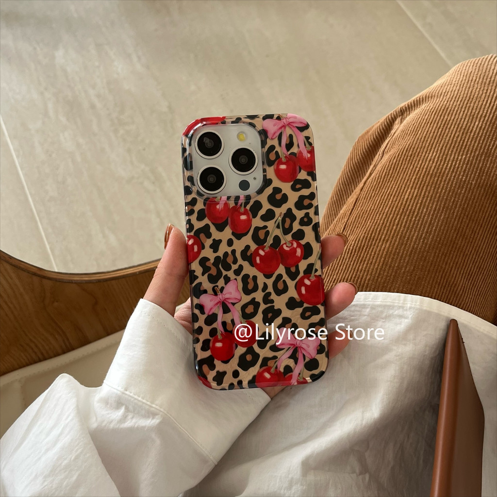 Insเคสโทรศัพท์สําหรับiphone 16 15 14 13 12 Pro Max Soft TPUกรณีiPhoneเสือดาวเชอร์รี่สีแดงY2Kสาว