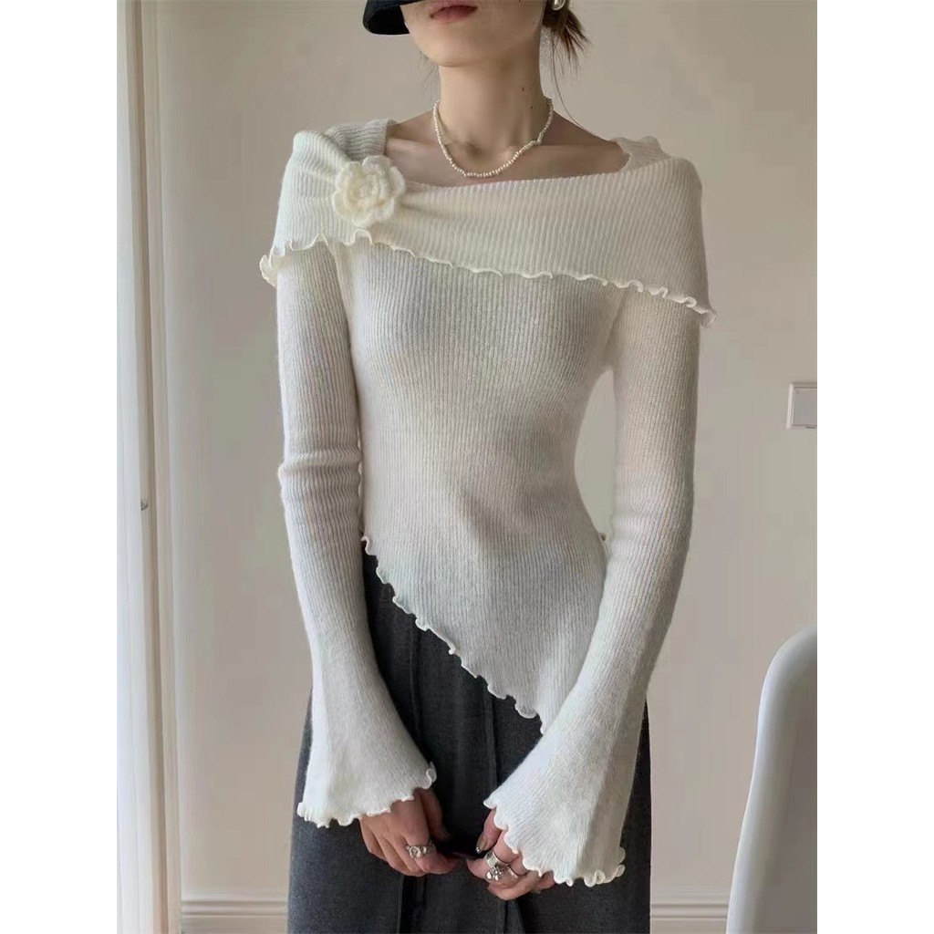เสื้อสเวตเตอร์ถักลายดอกไม้คอสี่เหลี่ยมสไตล์ฝรั่งเศสที่บริสุทธิ์และหวานและเผ็ดเสื้อสเวตเตอร์แขนยาวทรงสลิมสำหรับฤดูใบไม้ร่วงของผู้หญิง