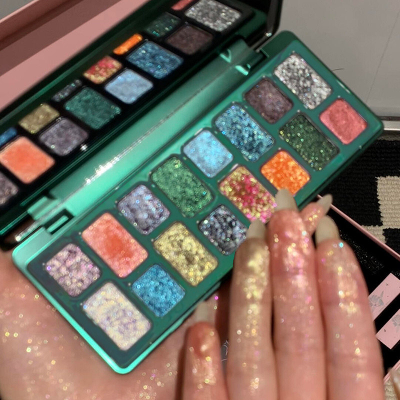 [cos Collection] People Cheap High-valon Sequins Diamonds Play Stage Makeup Color Eyeshadow Shining 