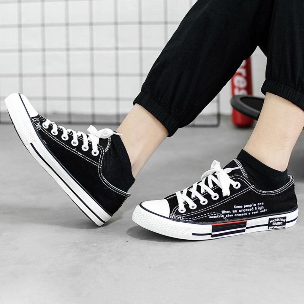 【ตุนไว้】ถุงเท้าสีพื้น นุ่มสบาย ความหนาปานกลาง ไม่อับชื้นและไม่เหม็นเท้า ไม่เป็นขุยหลังซัก ป้องกันการคลายตัวและหลุดร่วง