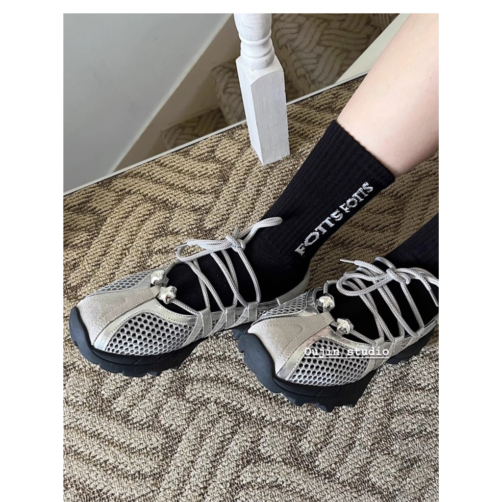 สไตล์เกาหลี ins สไตล์ High-End สีสันดาว Love diy รองเท้าหัวเข็มขัดแฟชั่นอุปกรณ์เสริมรองเท้าลําลองผู้หญิง