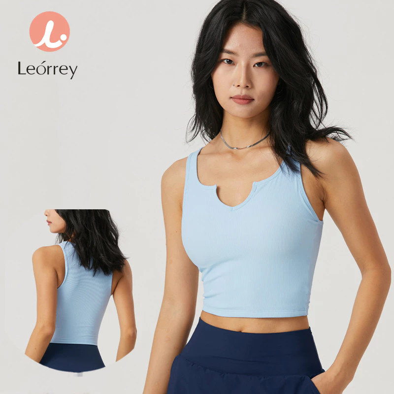 Leorrey เสื้อกล้ามครอปสปอร์ตโยคะคอวีมีฟองน้ำ