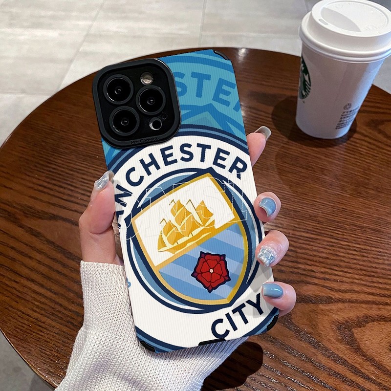 เคสโทรศัพท์แมนเชสเตอร์ซิตี้ เหมาะสําหรับ iphone16 15Plus 14 13 12 11promax XR XS การ์ตูนน่ารักกันกระแทกขายดีพร้อมสต็อกอินเทรนด์
