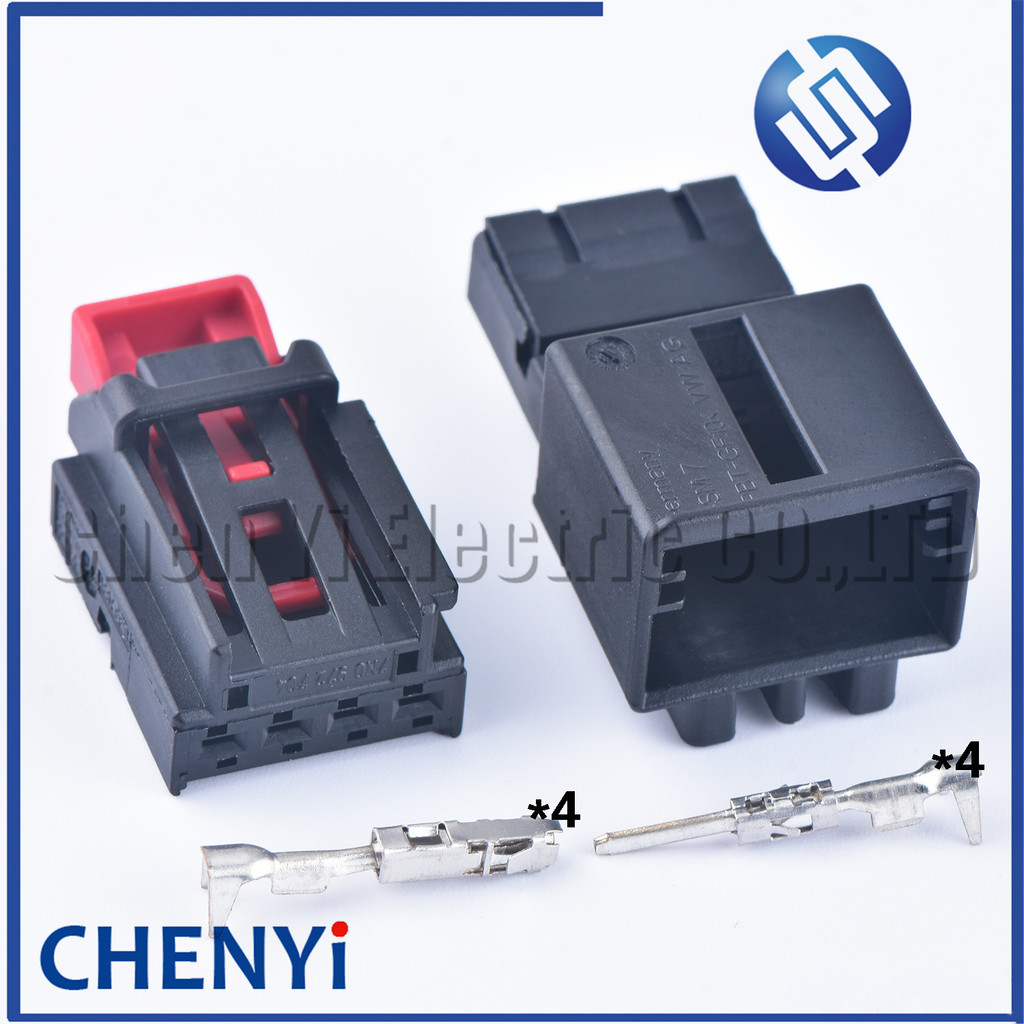 4 Pin หญิงหรือชายรถไฟท้ายเก้าอี้ปลั๊กสําหรับ Sagitar Magotan Golf A3 A4 Q5 ไฟท้าย 3AA972714 7N097270