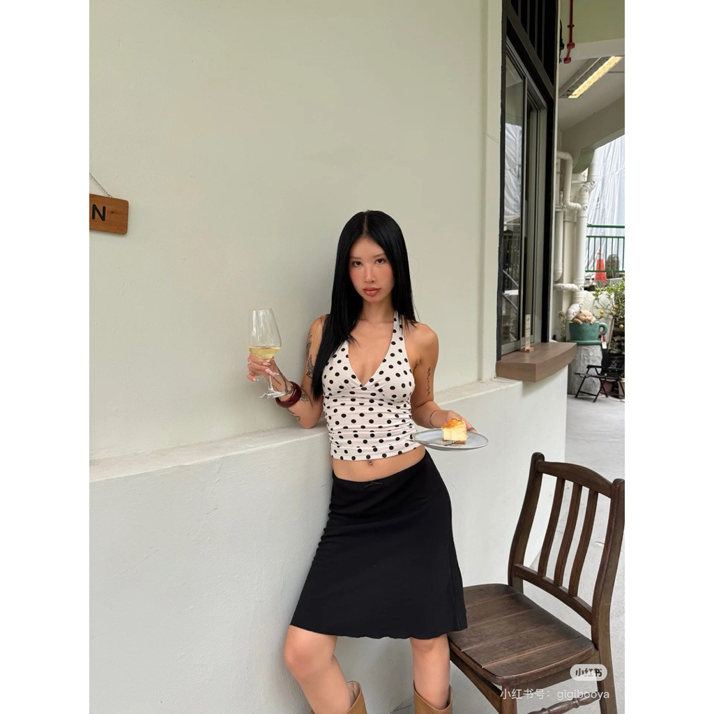 iBlueพร้อมส่ง💎เสื้อคล้องคอลายจุด ทรางรัดรูปคอวีลึก ปิดหล สไตล์ผูกโบว์ Polkado ชุดไปเที่ยวเซ็กซี่แฟชั่น สำหรับผู้หญิง - รูปที่ 6