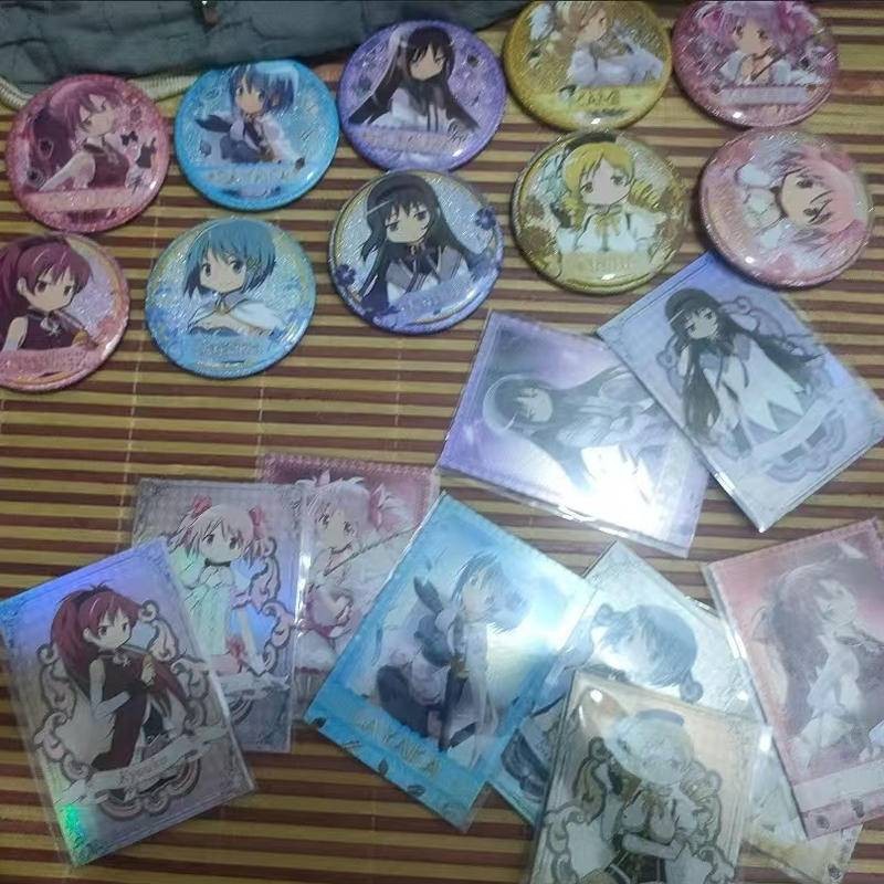 10 ชิ้นอะนิเมะ Badge Puella Magi Madoka Magica เลเซอร์การ์ดเข็มกลัด Pin Kaname Madoka คอสเพลย์ Badge ตกแต่งของขวัญวันเกิด