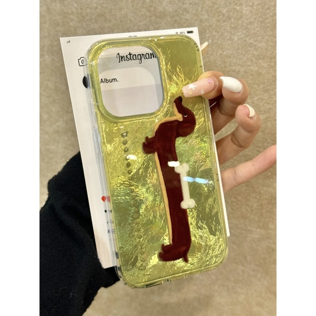 การ์ตูนญี่ปุ่นเกาหลี Dachshund กระดูกสุนัขเหมาะสําหรับ ihone15promax Apple 14 เคสโทรศัพท์ 13 Glacier