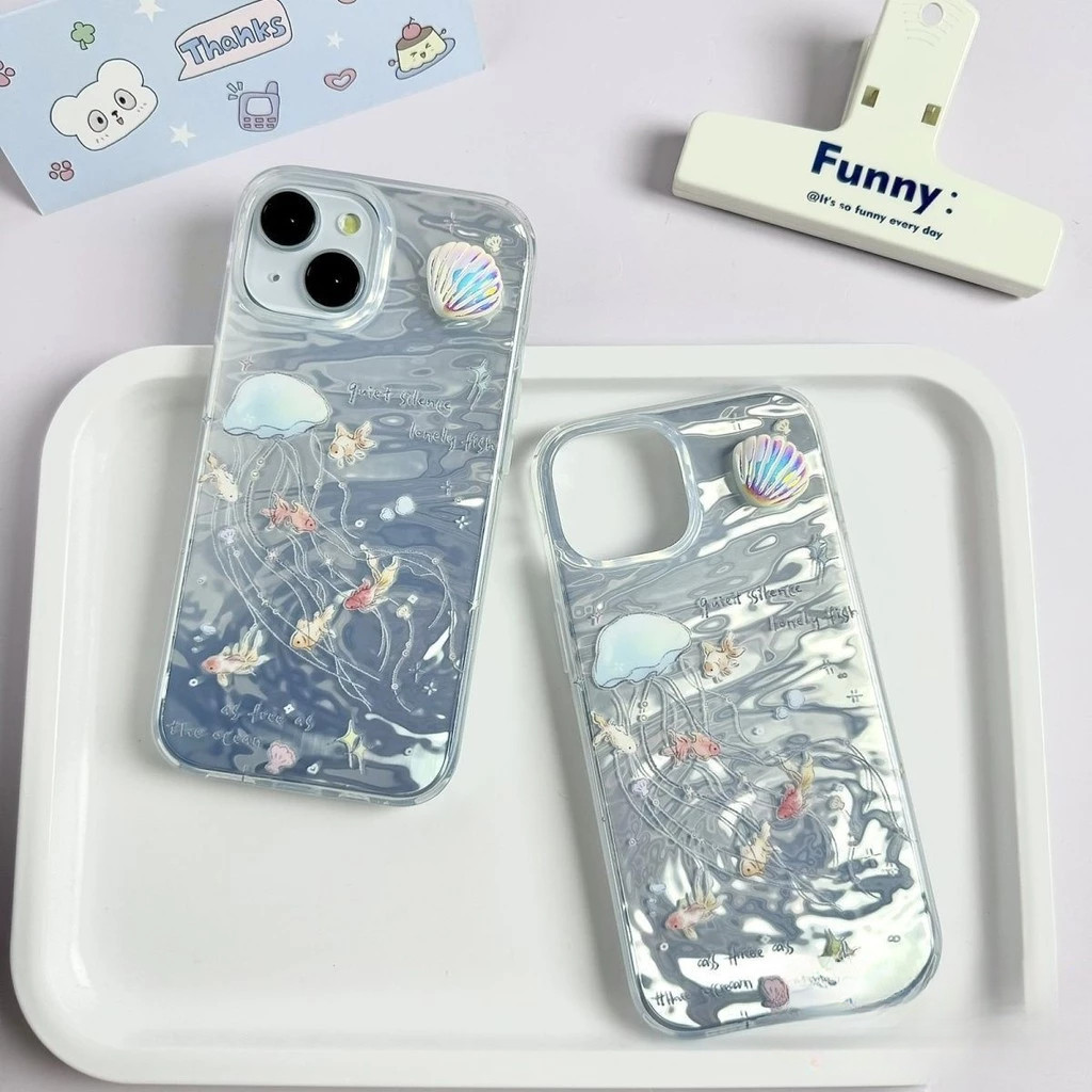 เคสไอโฟน 16 สำหรับ iPhone 15 11 13 16 12 14 Pro Max 8 7 16 14 15 Plus XR X XS Max SE 2022 โรแมนติกเชลล์สดแมงกะพรุนน้ำริบ