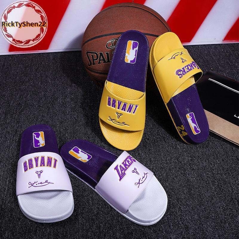 Ricktyshen รองเท้าแตะแฟชั่น Basketball Laker Kobe Slides รองเท้าแตะกลางแจ้งที่สะดวกสบายรองเท้าแตะชายหาด TH