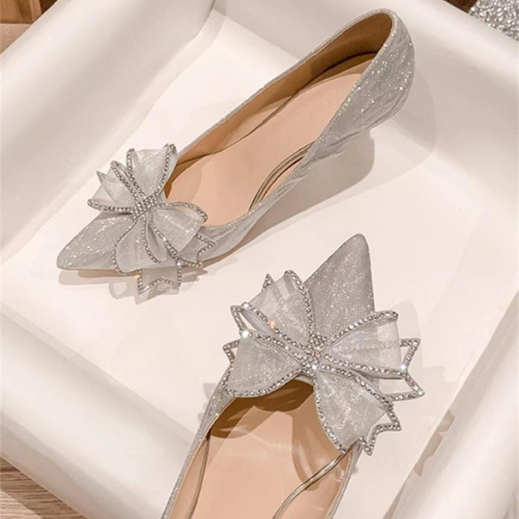 โบว์รองเท้าแต่งงานผู้หญิง 2024 สไตล์ใหม่ฤดูใบไม้ร่วง All-Match เนื้อ Tendon Sole Influencer แฟชั่น Flat Sole Rhinestone ฝรั่งเศสรองเท้าเดียว 24.11.12