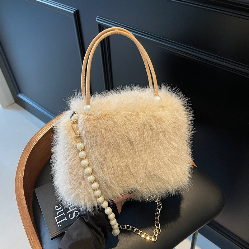 ฤดูหนาวใหม่ความจุขนาดใหญ่กระเป๋าถือมุกไหล่ Crossbody ตุ๊กตาคุณภาพสูง