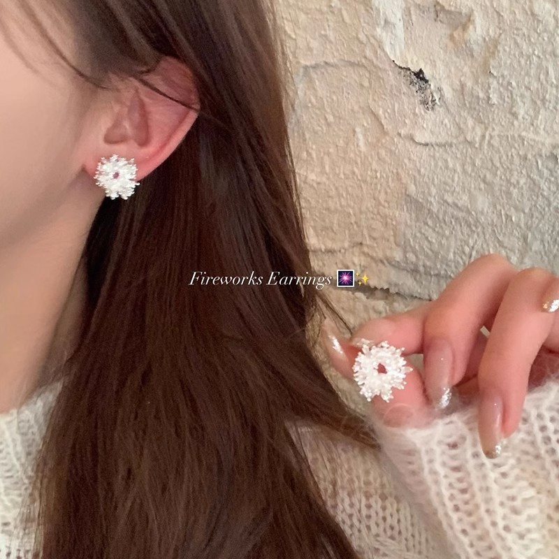 ใหม่เงินดอกไม้คลิปต่างหูมุกสตั๊ดต่างหูไม่เจาะต่างหูสําหรับผู้หญิงงานแต่งงานเครื่องประดับ2025