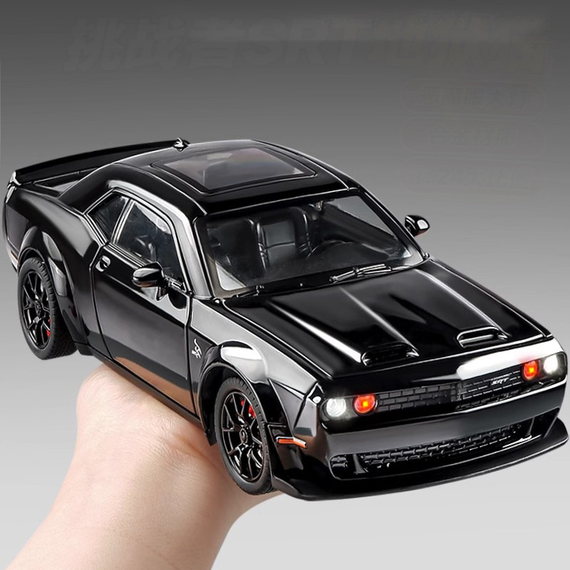 1:24 Dodge Challenger SRT Hellcat Redeyeโลหะผสมรถสปอร์ตDiecastรุ่นSuperกล้ามเนื้อรถจอแสดงผลเครื่องประดับของขวัญวันเกิดสําหรับชาย