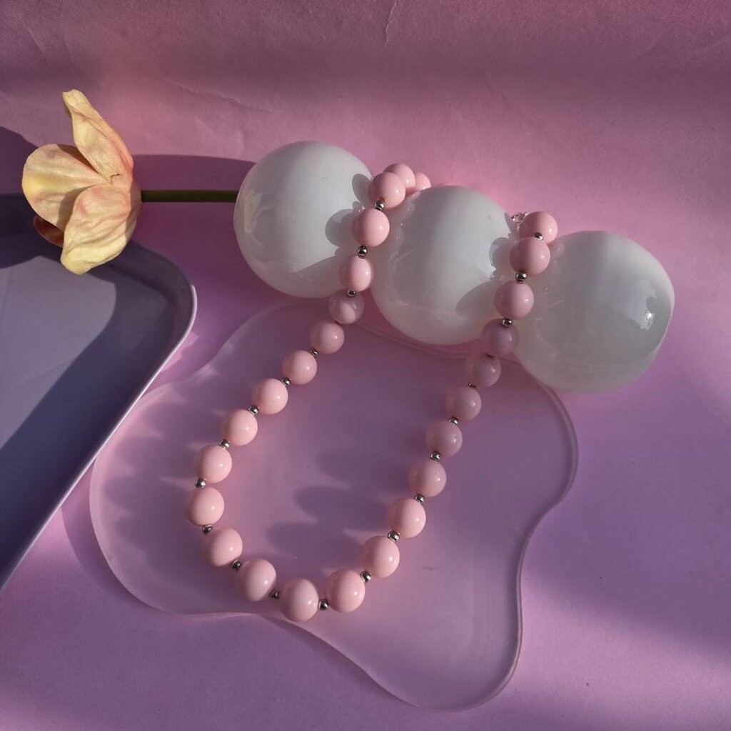 WELRY.acc พร้อมส่ง สร้อยคอเม็ดสีชมพูนม รุ่น Pinky
