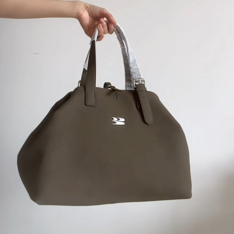 LHL BOUTIQUE กระเป๋าสะพายข้างความจุขนาดใหญ่แบบแมตต์นุ่มเรียบง่าย