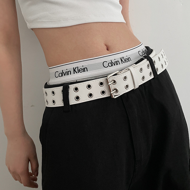 สต็อกพร้อมสไตล์ใหม่ Y2K เข็มขัด Punk ยุโรปอเมริกัน Double Hole วัสดุหนังบุคลิกภาพต้องมีหญิง Y2K สาวเข็มขัดเข็มขัด