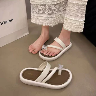 🍓EnJoy🍓 พร้อมส่ง (LT-6616-2) รองเท้าแตะแฟชั่น สไตล์ใหม่ ดีไซน์ผีเสื้อเพชร ส้นแบน ใส่สบาย ไม่เจ็บเท้า