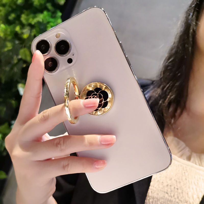 โทรศัพท์มือถือแหวนนิ้วหัวเข็มขัดวงเล็บด้วยเพชรส่วนบุคคล ผี ดอกเคมีเลีย พลอยเทียม หัวเข็มขัดนิ้วเคสโทรศัพท์สนับสนุนสติกเกอร์รุ่นหญิง - รูปที่ 4