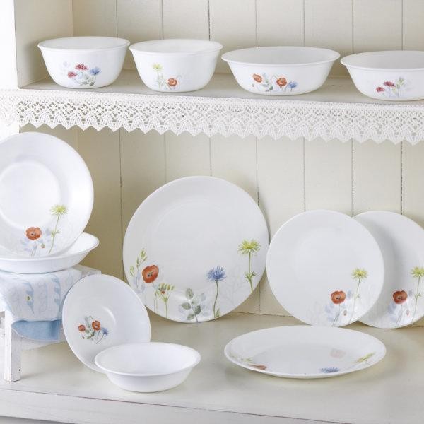 CORELLE Corelle Daisy Field Glass Plate Plate Plates & Bows Corelle by Corning MADE IN THE USA.