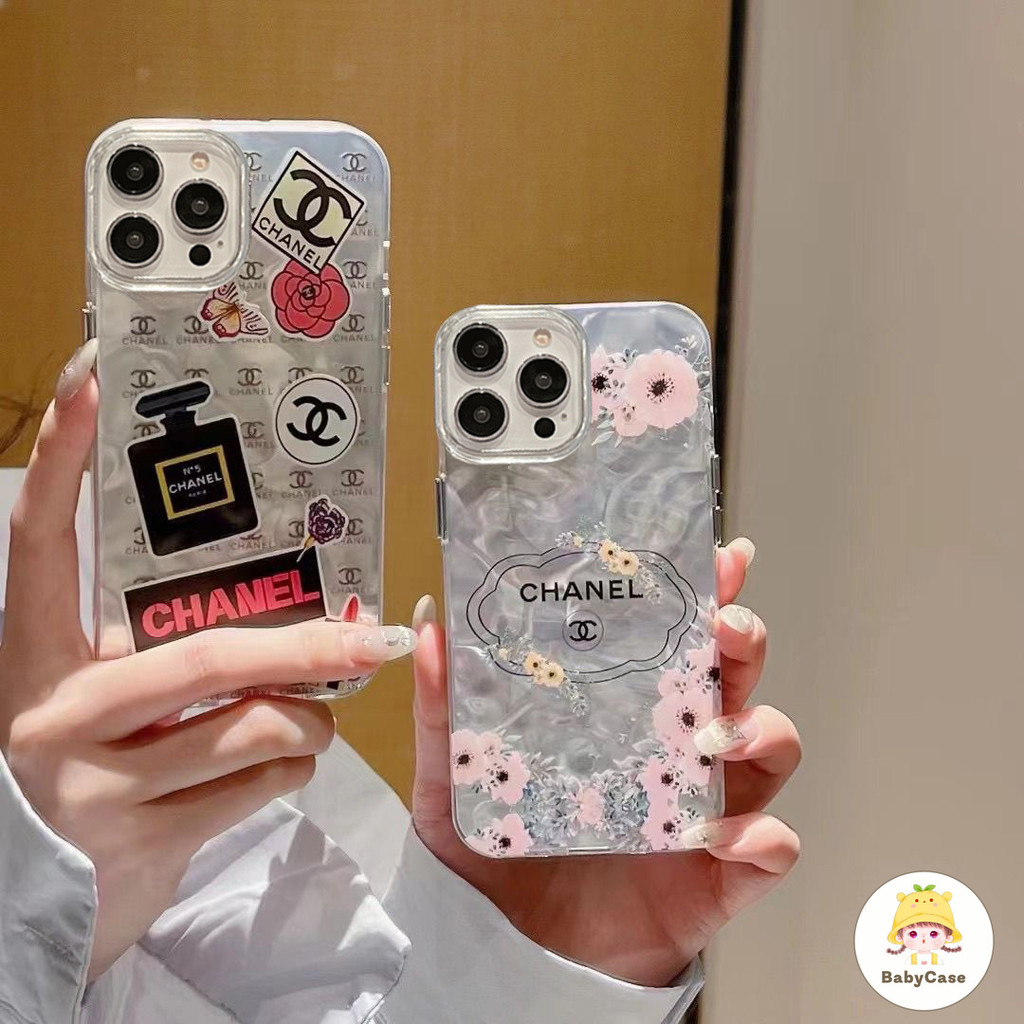 เคสไอโฟน11 สำหรับ iPhone 16 11 15 14 13 12 Pro Max 16 7 8 15 Plus XR X XS Max อินเทรนด์อาวุโสดอกไม้เย็นตัวอักษรปกน้ำริบ