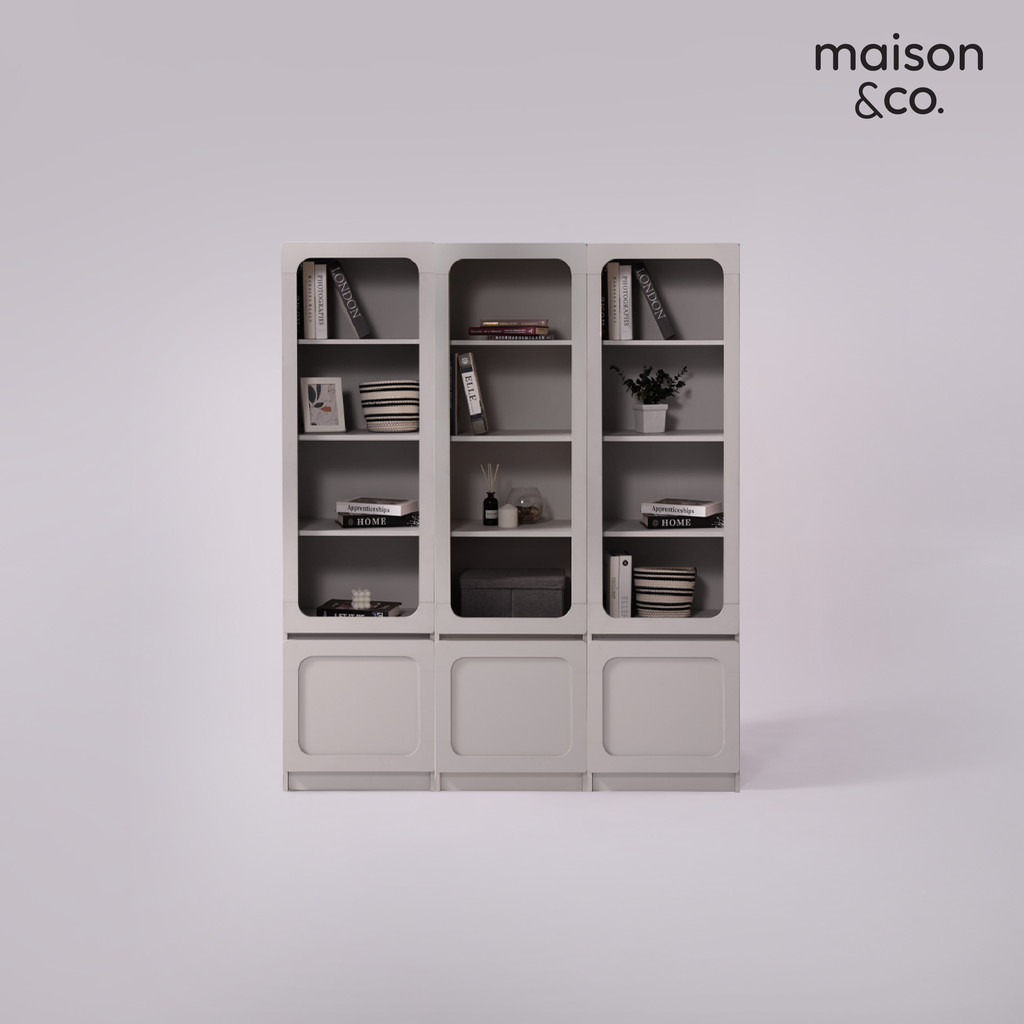 SB Design Square ชุดตู้โชว์  ขนาด 150 ซม.  รุ่น Solla สีเทาอ่อน  แบรนด์ MAISON&CO.