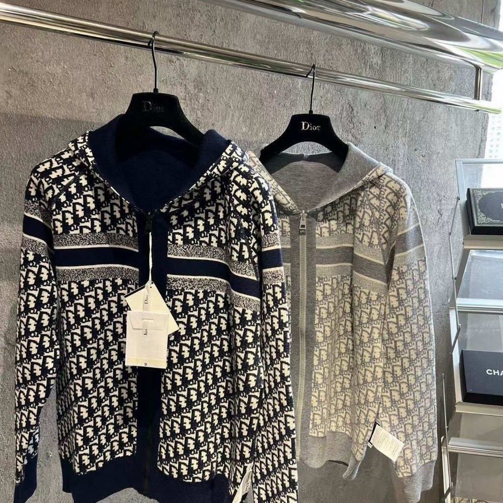 เวอร์ชั่นเกาหลีสุภาพสตรีแฟชั่นถักด้านบน ผ้าแจ็คการ์ด จดหมายซิปคลุมด้วยผ้าคาร์ดิแกนเสื้อกันหนาวพร้อมสต็อก - รูปที่ 3