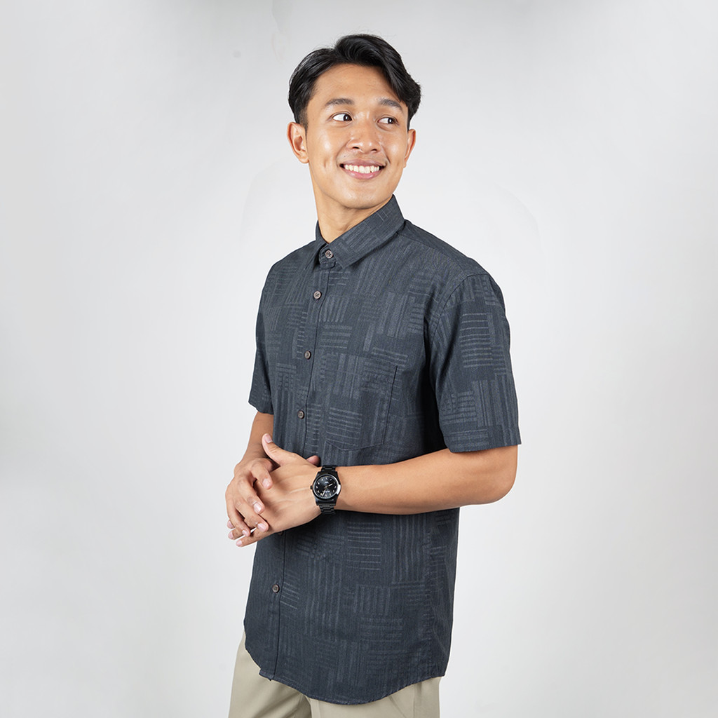 DAPPER เสื้อติดกระดุมลายเรขาคณิตสีดํา - 3397PB