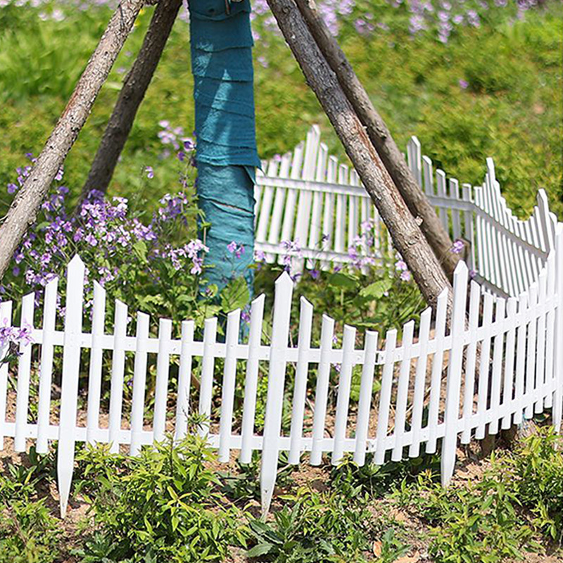 1PCS รั้วพลาสติก รั้วสวนผัก DIY ที่กลางแจ้ง รั้วพลาสติกแต่งสวน เสียบดินได้ เสารั้ว มีให้เลือก 2 สี