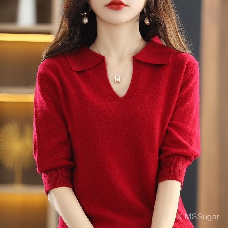 Lapel Slim เสื้อยืดถักสำหรับผู้หญิงในช่วงฤดูหนาวใหม่หลวมเสื้อกันหนาวอเนกประสงค์ด้านล่างสั้นด้านบน