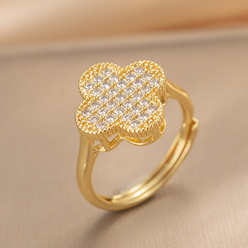 ใหม่ Four-Leaf Clover แหวนหรูหราการออกแบบ High-End Feel Non-Fade แฟชั่นแหวนเพชร