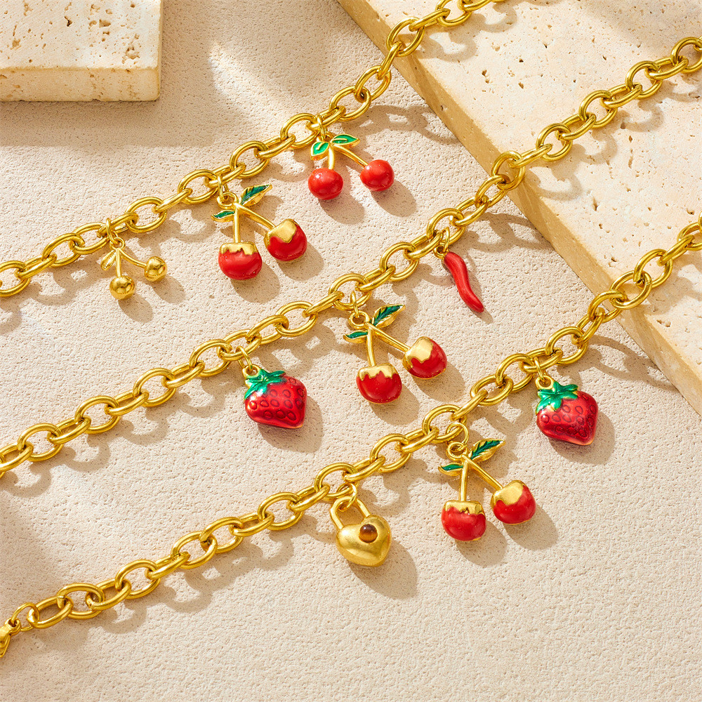 Sweet Forest Cherry Love Lock จี้สําหรับผู้หญิง Ins อเนกประสงค์สแตนเลสปิดทองสร้อยข้อมือฤดูร้อนมือ