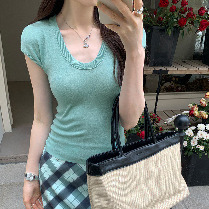 เสื้อยืดคอกลมแขนสั้นผู้หญิง cinched