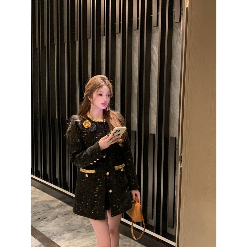 ผ้าฝ้ายสีทองลายดอกไม้หอมเล็กๆส่งเสื้อโค้ทยาวปานกลางใส่ออกไปข้างนอกใหม่เฉพาะฤดูใบไม้ร่วงและฤดูหนาวหรู