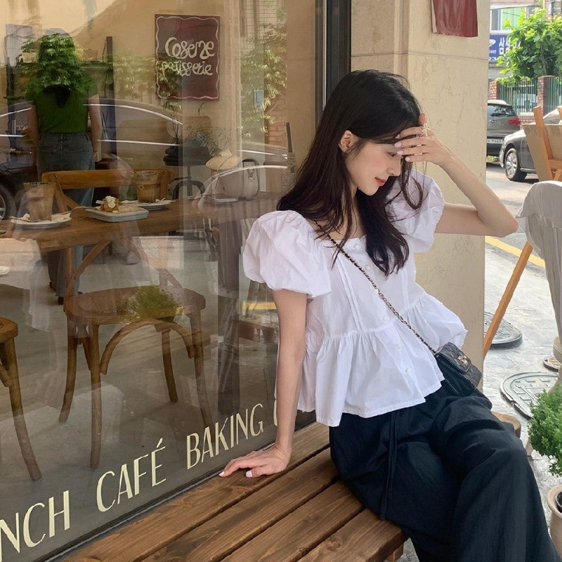 LINNA ปลอกคอสแควร์ สีทึบ แขนสั้น เสื้อเชิ้ต แฟชั่น สไตล์หวาน