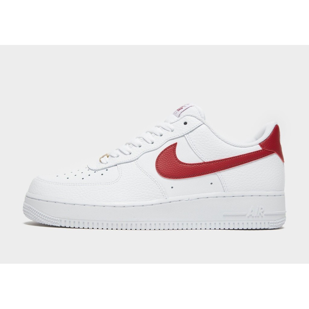 Nike Air Force 1 07 Low ของแท้ ®  สีขาว / ทีม สีแดง