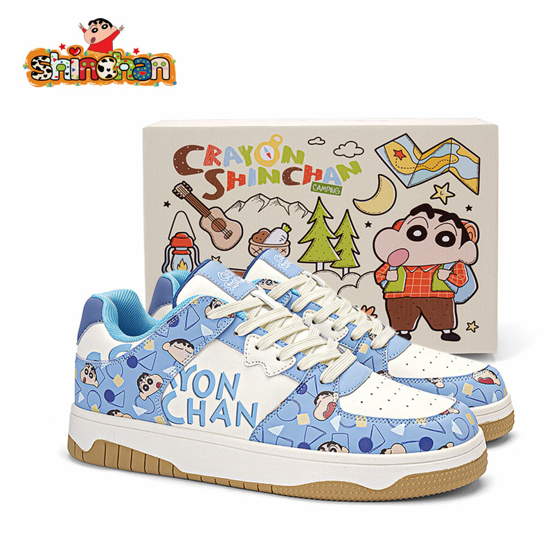 Crayon Shin-Chan อะนิเมะรองเท้าผู้หญิงรองเท้าสีขาวกราฟฟิตีการ์ตูนรุ่นใหม่ฤดูใบไม้ร่วงรองเท้าผ้าใบลำลองมูลค่าสูงสไตล์โรงเรียน