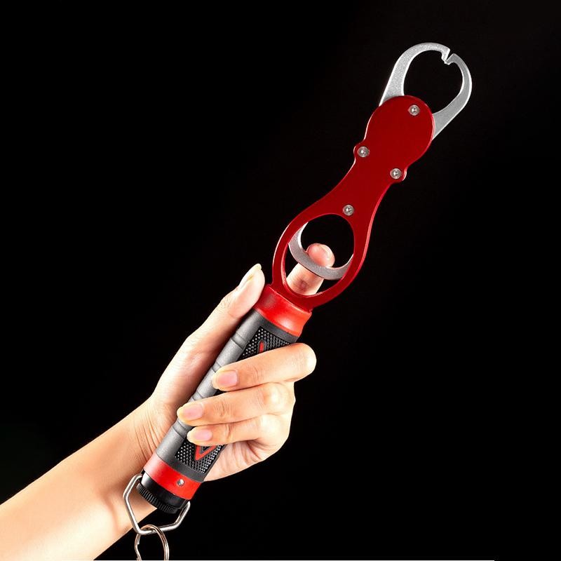 [DB] Fishing Gripper Lip Grippers Fishing Fish Grabber Tool ที่หนีบปากพร้อมเครื่องชั่งน้ําหนักป้องกันสนิมสําหรับผู้ที่ชื่นชอบการตกปลามือใหม่ [คลังสินค้าพร้อม]