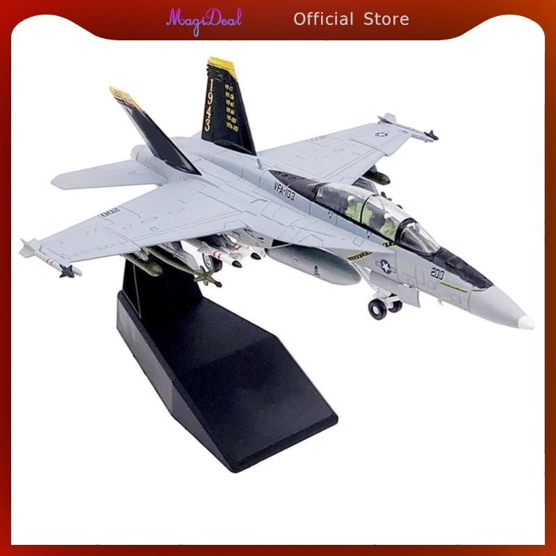 MagiDeal 1:100 FA-18F โมเดลเครื่องบินรบพร้อมฐานเครื่องบินของขวัญสําหรับตกแต่งผู้ใหญ่และเด็ก